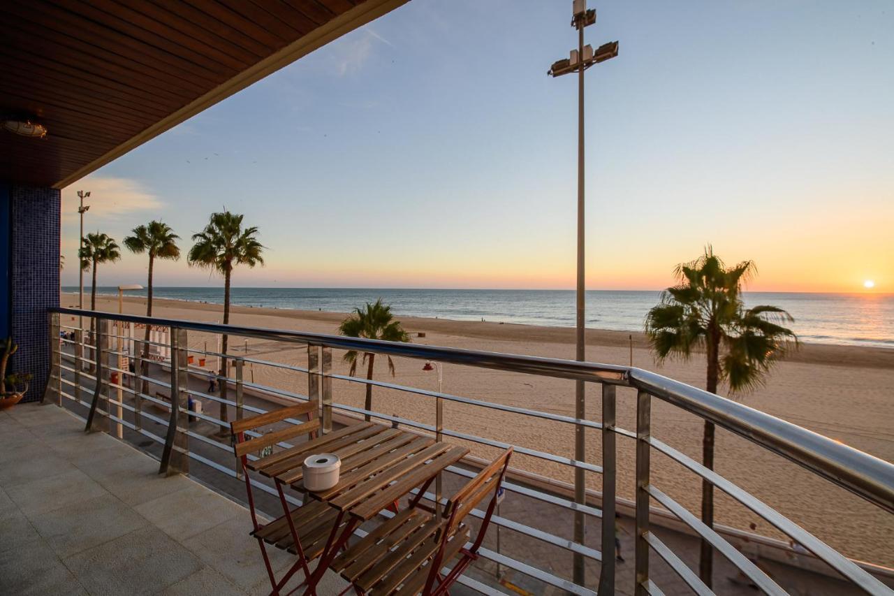 Preciado Apartamento Con Vistas Frontales Al Mar Cadiz Luaran gambar