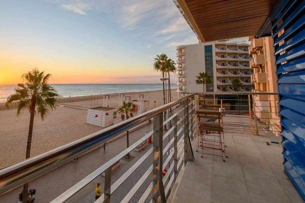 Preciado Apartamento Con Vistas Frontales Al Mar Cadiz Luaran gambar